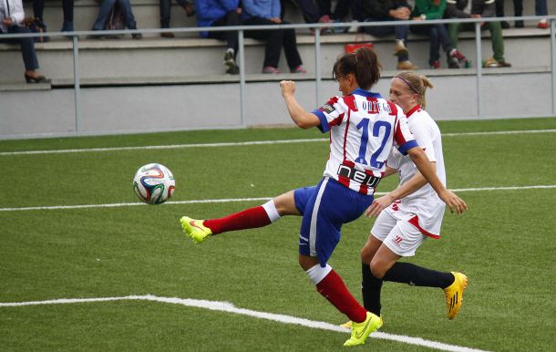 Laura Ortega: "He luchado para que llegase pronto mi primer gol en Primera División"