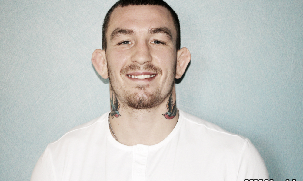 Austin Vanderford firma con Bellator Austin Vanderford firma con Bellator