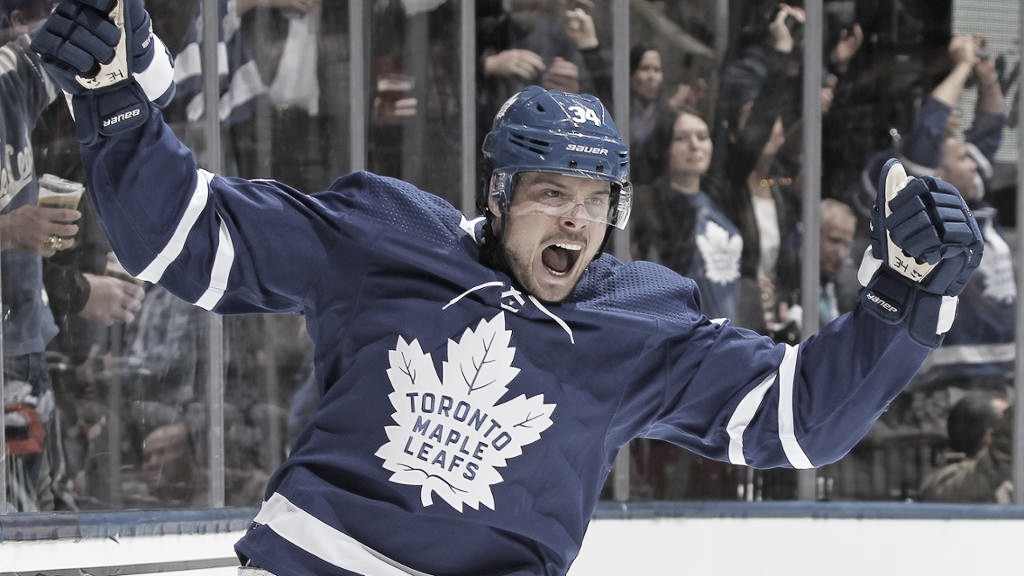 Auston Matthews firma cuatro años más con Toronto Maple Leafs