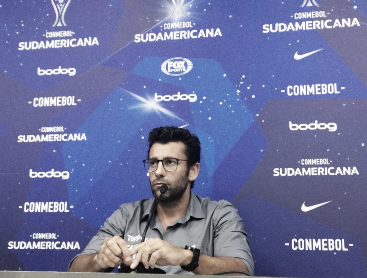 Valentim exalta desempenho em classificação do Botafogo na Sul-Americana: "Gostei da entrega"