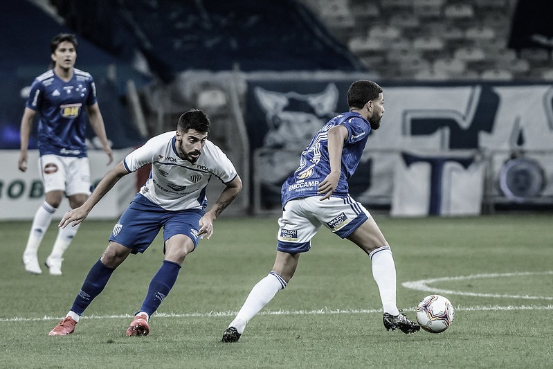 Avaí defende tabu contra Cruzeiro em jogo decisivo para pretensões na Série B