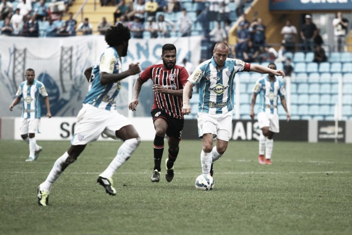 Em confronto decisivo contra queda, Avaí recebe São Paulo buscando saída do Z-4