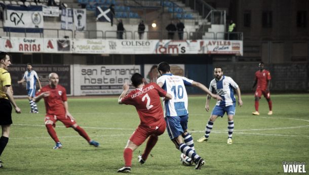 Sociedad Deportiva Compostela - Real Avilés: todo por decidir