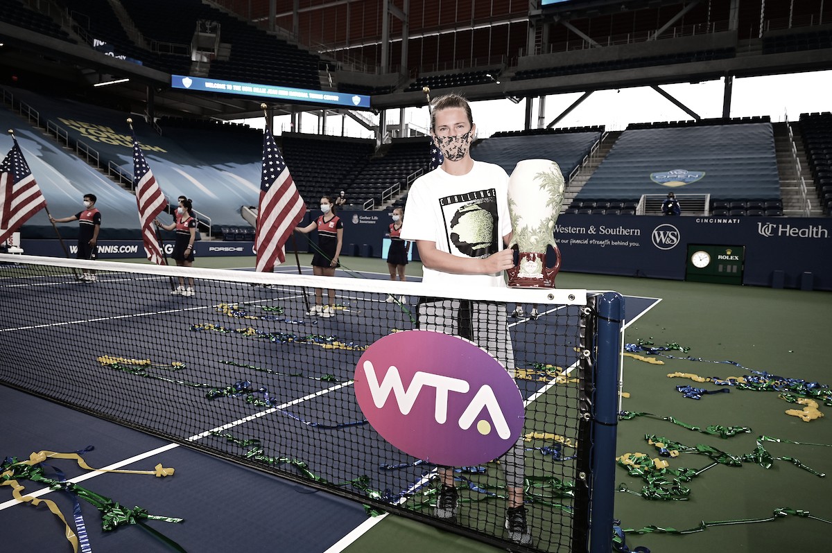 Osaka desiste por causa de lesão e Azarenka fica com título do WTA de Cincinnati