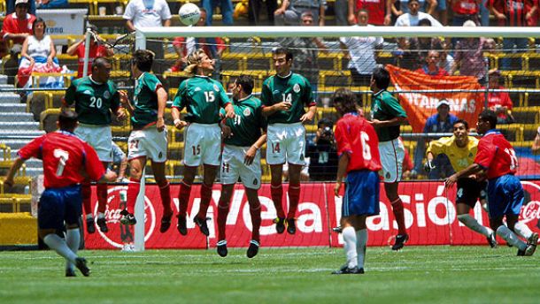 Costa Rica, doce años sin poder vencer a México en eliminatorias