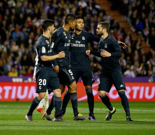 Los jugadores celebran el primer gol de Varane/Foto: Real Madrid