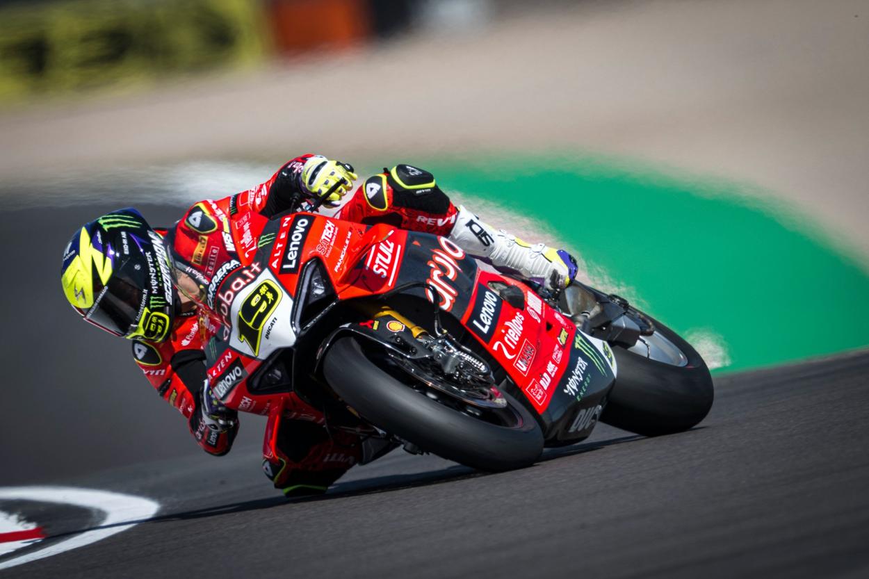 Bautista en Donington | @ArubaRacing