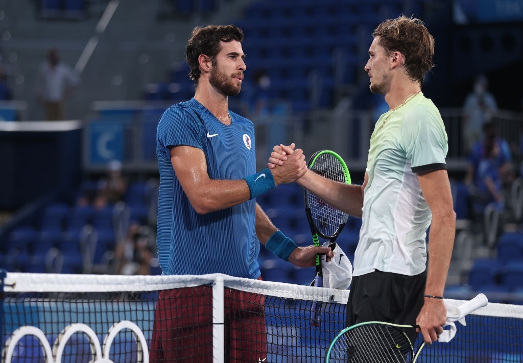 Zverev and Khachanov at the net after the conclusion of the gold medal match. Photo: 