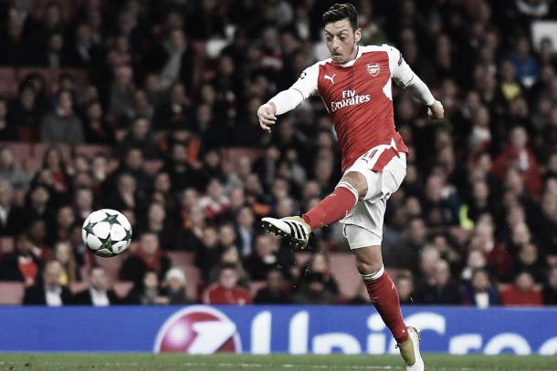 Mesut Özil tendrá que aparecer en la noche muniquesa por el bien de los intereses Gunners | Foto: Getty Images