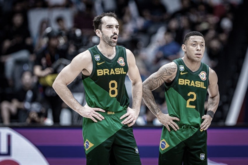 Brasil vence Canadá de virada e segue vivo na Copa do Mundo de basquete, basquete