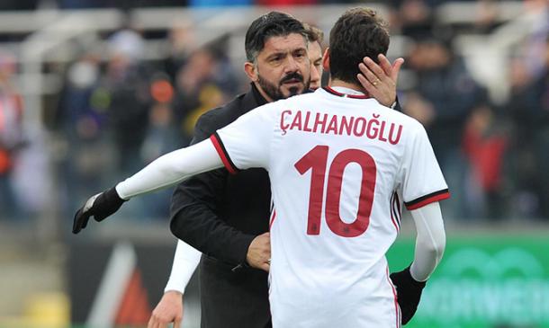 La relación de Calhanoglu y Gattuso es la idónea / Foto: AC Milán
