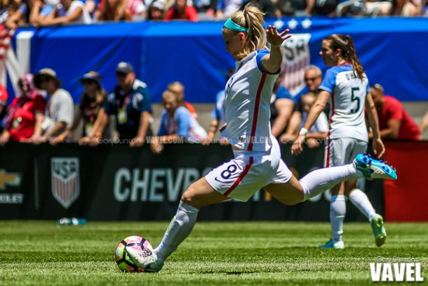 Both defenders pictured, Julie Ertz and Kelley O'Hara, were named to play in the 2017 Tournament of Nations l Photo: Gary Duncan/VAVEL USA