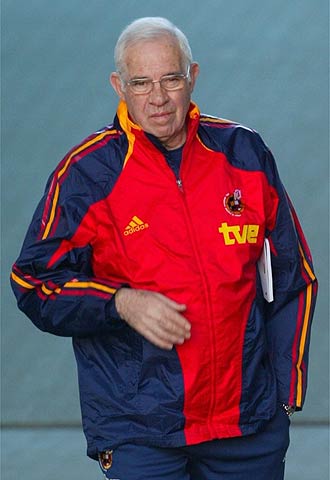 Luis Aragonés como entrenador de la selección española. 