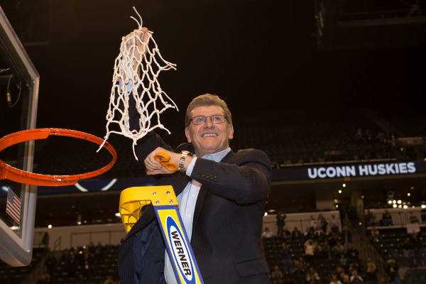 Geno Auriemma UConn - Syracuse National Championship (photo by Stephen Slade)