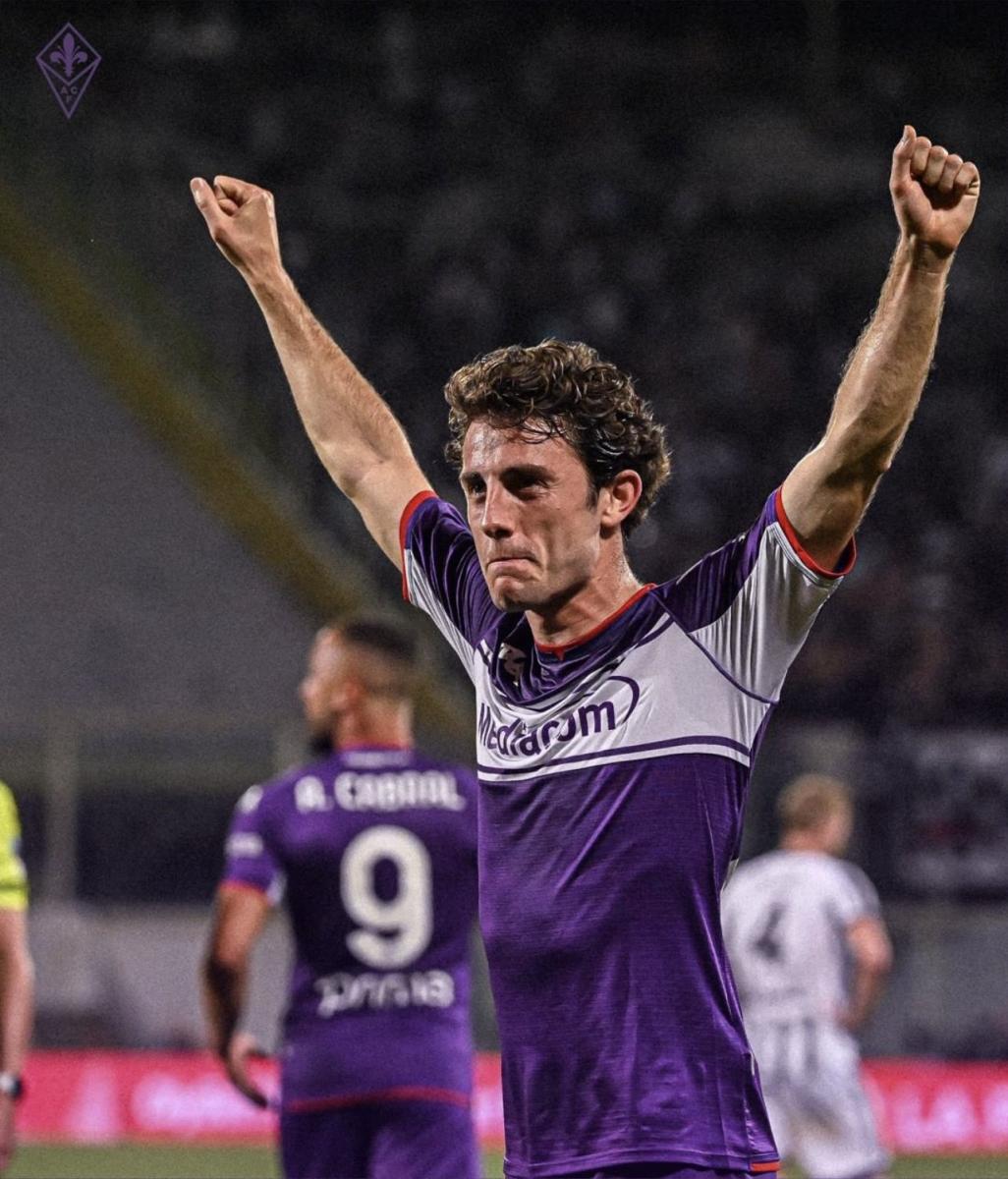 Álvaro Odriozola cedido en la Fiorentina. | Foto: @alvaroodriozola