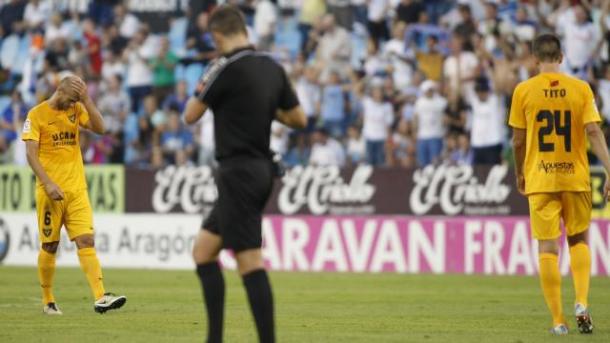 Basha y Tito durante la derrota ante el Real Zaragoza. (Foto: LFP).