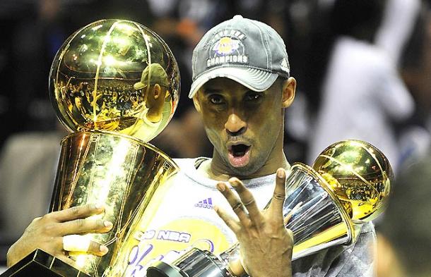 Em 2009, pela primeira vez na carreira, Kobe foi campeão e MVP das finais (Foto: Getty Images)