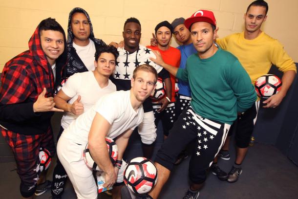 These freestylers, who performed with Yandel, were supposedly the first to use the special edition Nike balls.