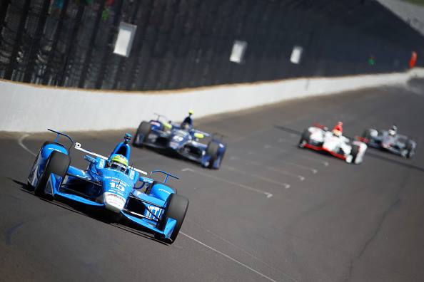 Tony Kanaan lidera o Carb Day da centésima edição das 500 milhas de Indianápolis. (Foto: Getty Image)