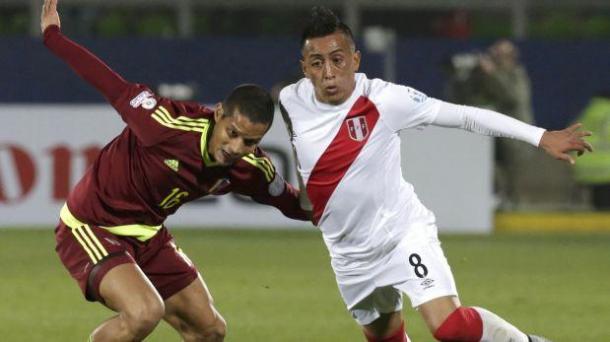 Partido entre Venezuela y Perú. Foto: AFP.
