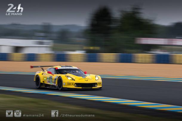 Corvette lidera na classe GTE-PRO.
