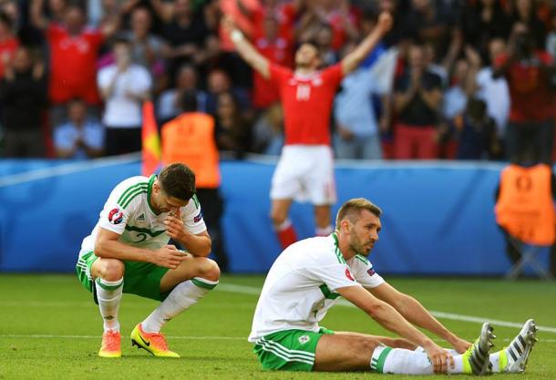 McAuley foi o principal "culpado" da passagem galesa | Foto: Facebook UEFA euro 2016