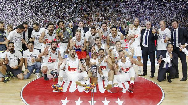 El Madrid celebrando el título de Campeón de Liga 2016