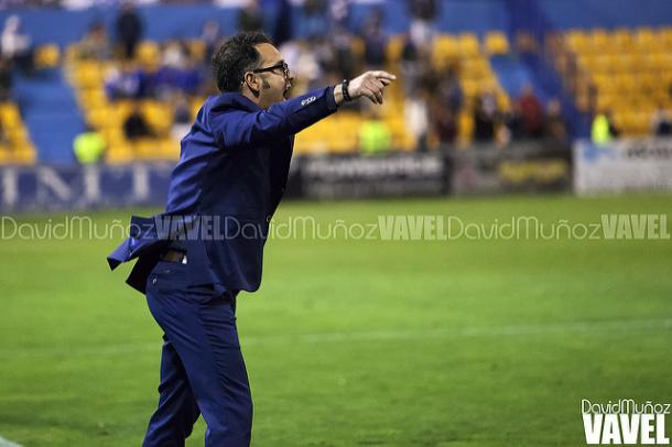 José Bordalás dirigiendo a su equipo. Fuente: David Muñoz (VAVEL)