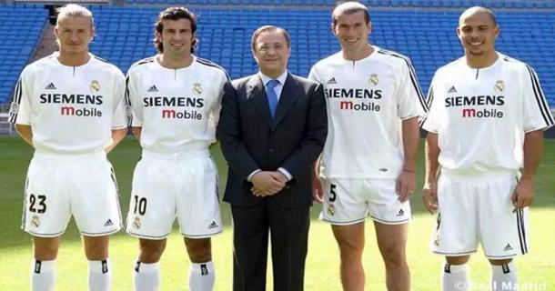 Los galácticos rodeados por Florentino Pérez !Fuente: Real Madrid CF