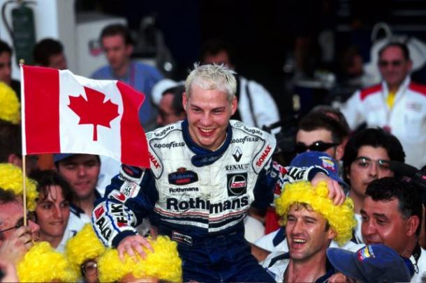 Jacques Villeneuve celebra su campeonato en Jerez | Fuente: www.formula1.com