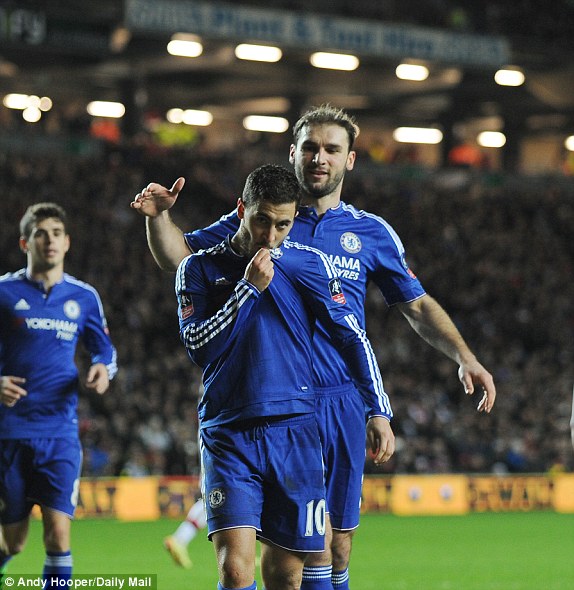 Hazard tras anotar el gol de penalti. Foto: Daily Mail