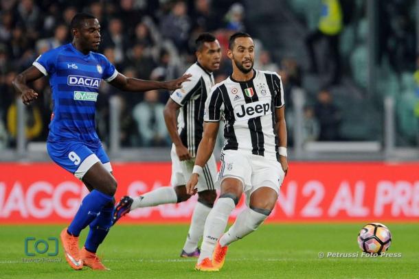 Duvàn Zapata e Benatia nel match dell'andata. Fonte: www.facebook.com/UdineseCalcio1896