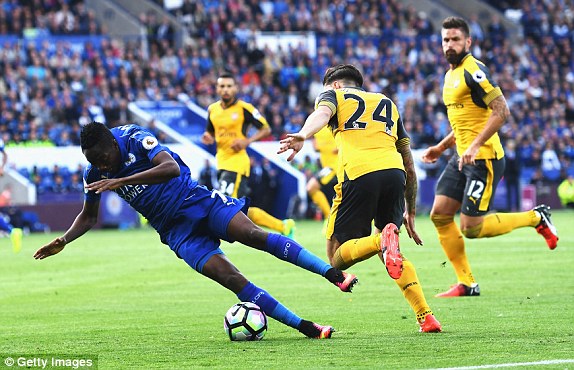 Musa tuvo la mejor ocasión del Leicester. Foto: Getty Images