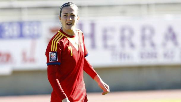 Natalia Pablos vistiendo la elástica de la Selección Española | Fotografía: RFFM