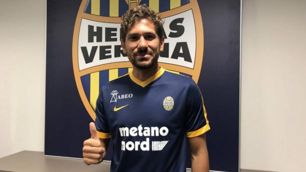 Foto: HellasVerona.it / Alessio Cerci como nuevo jugador del Verona