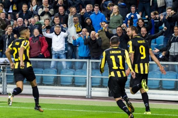 Matavz celebrando el 1-0. Fuente: Vitesse