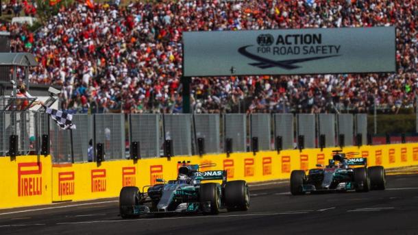 Bottas y Hamilton. Foto: F1