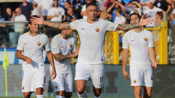 Kolarov celebra su gol ante la Atalanta. / Foto: asroma.com