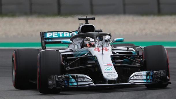 Hamilton tras su 'pole'. Foto: Fórmula 1