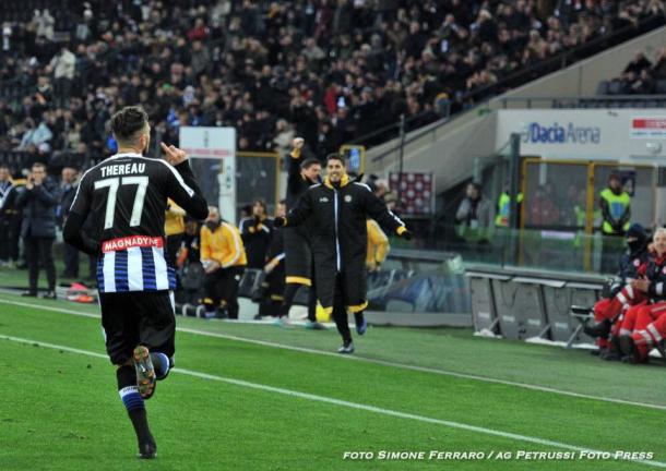 Thereau festeggia un gol contro il Crotone. Fonte: www.facebook.com/UdineseCalcio1896