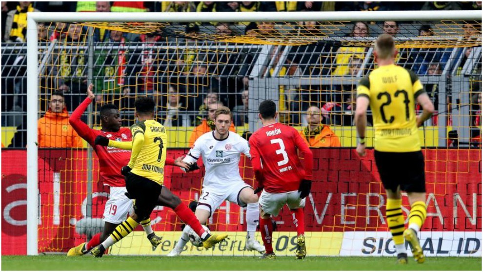 Mainz 05 vs <strong><a  data-cke-saved-href='https://vavel.com/es/futbol-internacional/2022/03/03/bundesliga/1103842-el-top-5-de-equipos-mas-goleadores.html' href='https://vavel.com/es/futbol-internacional/2022/03/03/bundesliga/1103842-el-top-5-de-equipos-mas-goleadores.html'>Borussia Dortmund</a></strong> / Fuente: Bundesliga