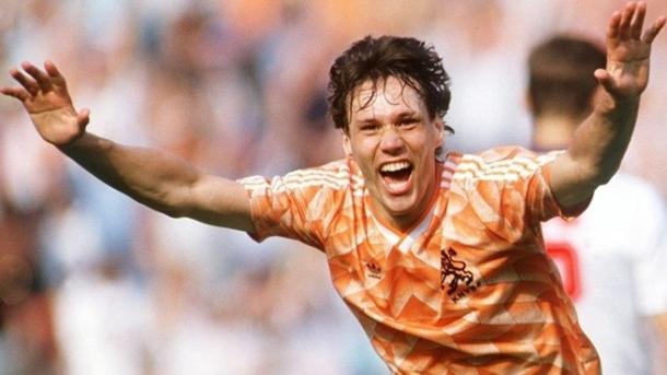 Con gli oranje, Van Basten è riuscito a vincere l'Europeo del 1988. Foto: uefa.com