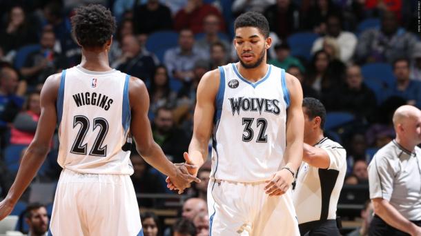 Los jóvenes Wiggins y Towns