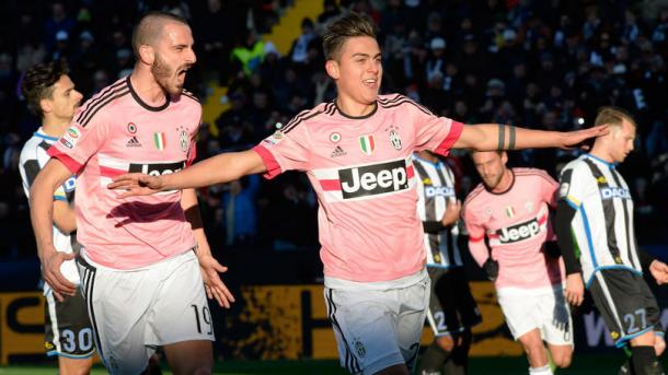 Paulo Dybala esulta nella Dacia Arena: doppietta e assist nello 0-4 dello scorso anno | Foto: Getty Images