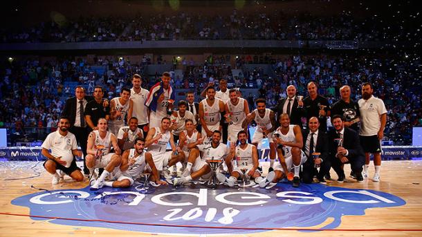 La plantilla actual conquistando la Supercopa Endesa 2018 | Foto: ACB.com