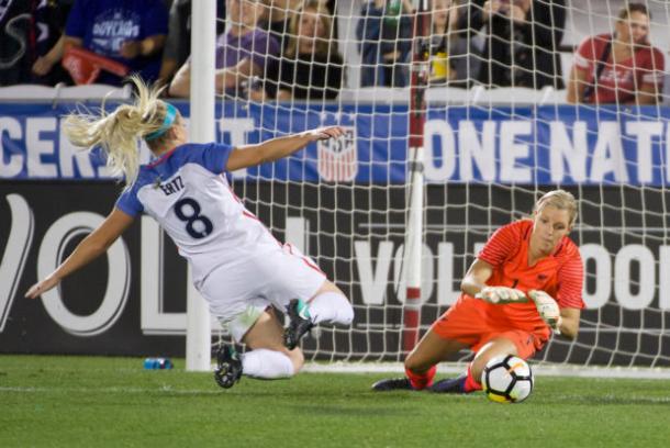 Ertz for the USWNT has her shot savec by New Zealand goalkeeper Erin Nayler. l Photo: photosport.nz