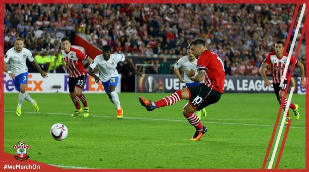 Austin lanzando el penalti que significaría el 1-0. Fuente: Southampton 