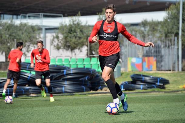 El defensa central serbio cedido por la Real Sociedad, Babic, podria tener una oportunidad en Tenerife. (Foto: CF Reus)