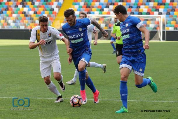Thereau in azione contro il Belluno. Fonte: www.facebook.com/UdineseCalcio1896