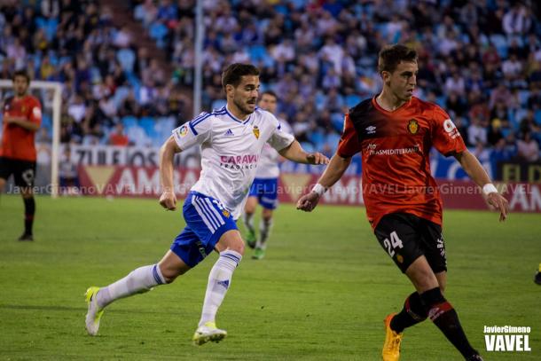 Javi Ros en un lance en el partido ante el Mallorca | Foto: Javier Gimeno (VAVEL) 